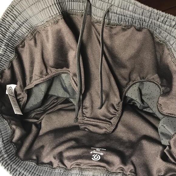 C9 Perforated Running Short w/Liner XXL - Picture 6 of 8